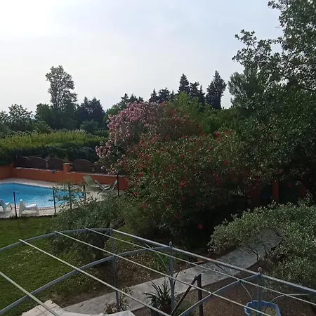 Mas De La Grave Bed & Breakfast Althen-des-Paluds